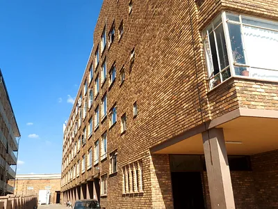 1 Bedroom Apartment For Sale in Pretoria - lZ5E.webp