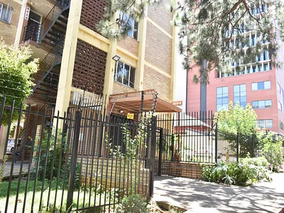 2 Bedroom Apartment For Sale in Pretoria - akFm.webp