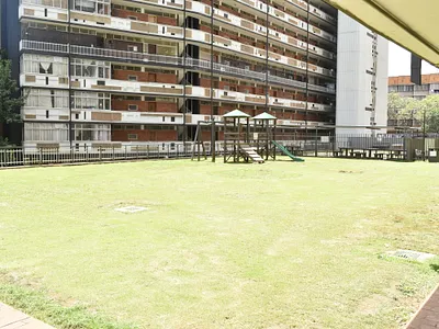 2 Bedroom Apartment For Sale in Pretoria - 6UWU.webp