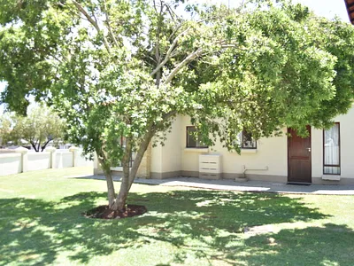 3 Bedroom Townhouse For Sale in Pretoria - img