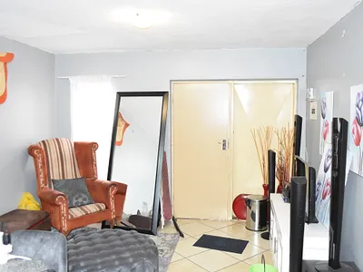 1 Bedroom Apartment For Sale in Pretoria - img