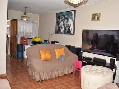 2 Bedroom Apartment For Sale in Pretoria - img