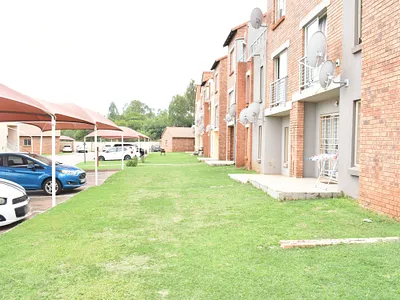 2 Bedroom Apartment For Sale in Akasia - lNdZ.webp