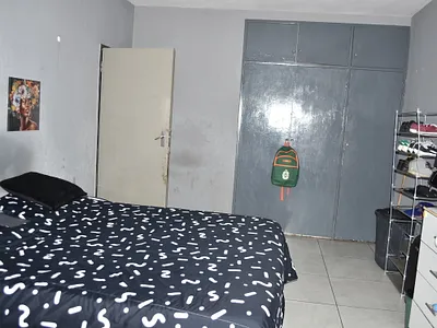 3 Bedroom Apartment For Sale in Pretoria - img