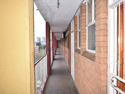 2.5 Bedroom Apartment For Sale in Pretoria - auiC.webp