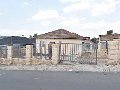 3 Bedroom Apartment For Sale in Pretoria - bVLQ.webp