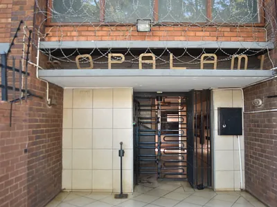 4 Bedroom Apartment For Sale in Pretoria - img