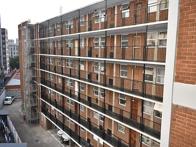 0.5 Bedroom Apartment For Sale in Pretoria - img