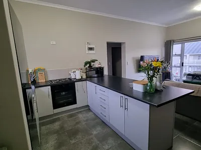 3 Bedroom Apartment For Sale in Kuils River - khIm.webp