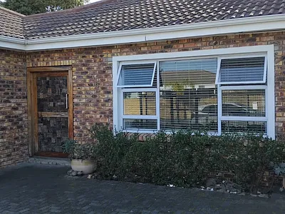 3 Bedroom House To Rent in Kuils River - 8Up4.webp