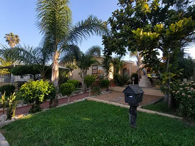 3 Bedroom House To Rent in Bellville - FA1k.webp