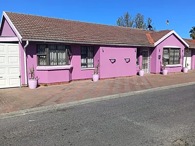 3 Bedroom House For Sale in Blue Downs - 2Jh8.webp