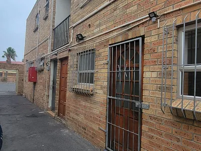 2 Bedroom Apartment To Rent in Blue Downs - UVoz.webp