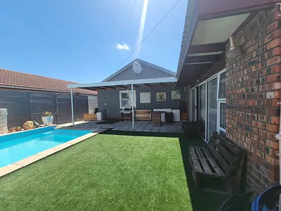 3 Bedroom House To Rent in Kuils River - lErQ.webp