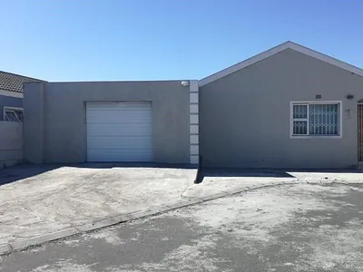 3 Bedroom House To Rent in Cape Town - JneG.webp