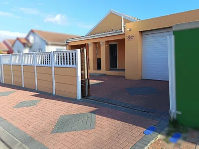 2 Bedroom House For Sale in Kuils River - img