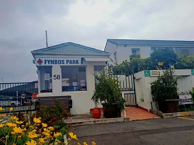 1 Bedroom Apartment For Sale in Hermanus - oNpO.webp