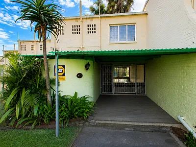 3 Bedroom Apartment For Sale in Pietermaritzburg - 2yL7.webp