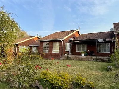 3 Bedroom Townhouse For Sale in Pietermaritzburg - 9zwx.webp