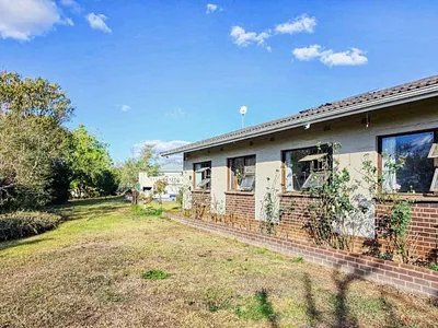 4 Bedroom House For Sale in Howick - bEOr.webp