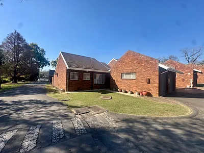 3 Bedroom Townhouse To Rent in Pietermaritzburg - jD7v.webp