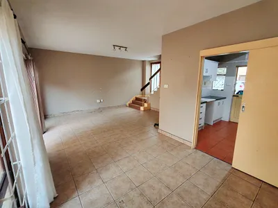 2 Bedroom Apartment For Sale in Pietermaritzburg - DUmu.webp