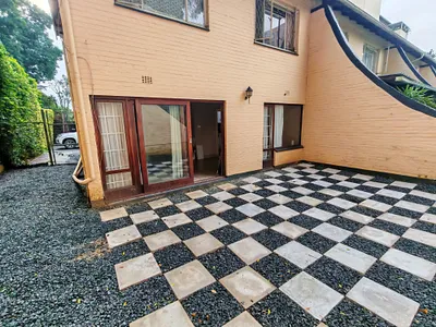 2 Bedroom Apartment For Sale in Pietermaritzburg - gklC.webp