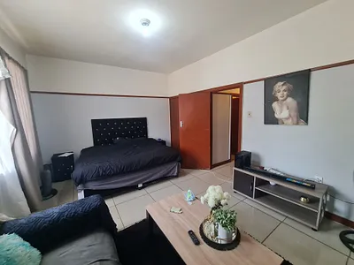 1 Bedroom Apartment For Sale in Pietermaritzburg - tW9P.webp