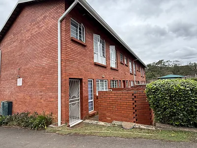 2 Bedroom Apartment For Sale in Pietermaritzburg - aPvG.webp