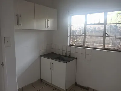 1 Bedroom Apartment To Rent in Pietermaritzburg - Yr79.webp