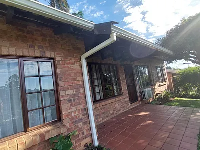 2 Bedroom Townhouse For Sale in Pietermaritzburg - r1mb.webp