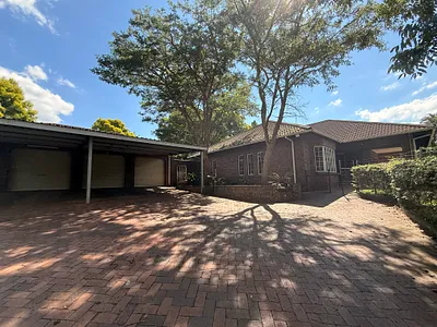 7 Bedroom House For Sale in Pietermaritzburg - z07O.webp