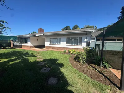 4 Bedroom House To Rent in Pietermaritzburg - V1aJ.webp