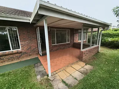 2 Bedroom Townhouse For Sale in Howick - LqPH.webp