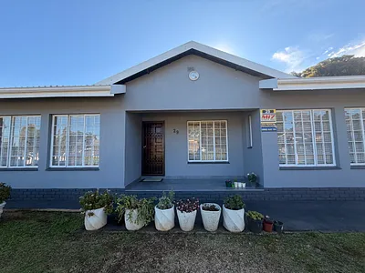 4 Bedroom House For Sale in Pietermaritzburg - f41Z.webp