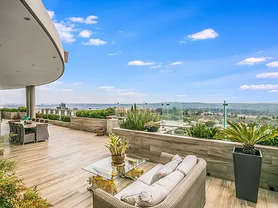 3 Bedroom Apartment For Sale in Sandton - 8jg3.webp