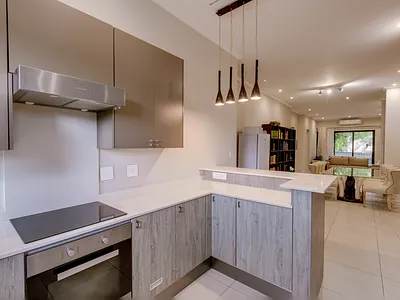 3 Bedroom Apartment For Sale in Sandton - Li8W.webp