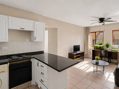 2 Bedroom Apartment To Rent in Roodepoort - img