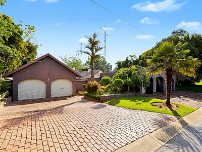 4 Bedroom House For Sale in Sandton - img