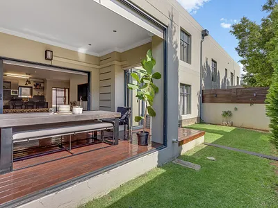 3 Bedroom Apartment For Sale in Sandton - img