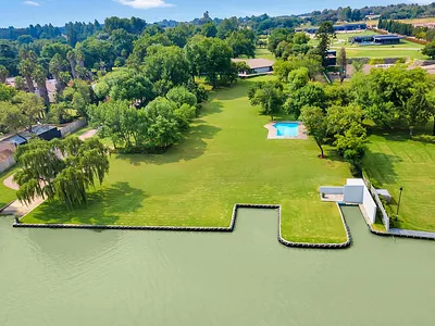 6 Bedroom House For Sale in Vanderbijlpark - QjlZ.webp