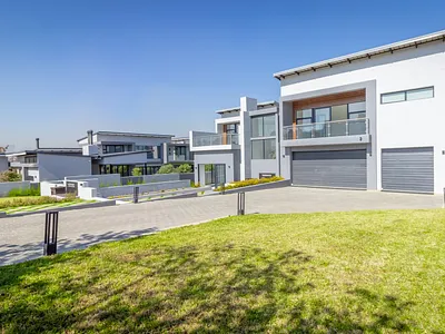 5 Bedroom House For Sale in Midrand - YCts.webp