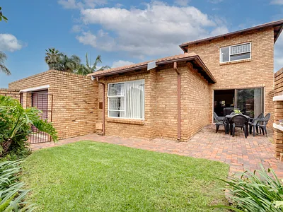 3 Bedroom Townhouse For Sale in Randburg - U3Df.webp