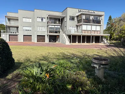 3 Bedroom Apartment For Sale in Plettenberg Bay - img