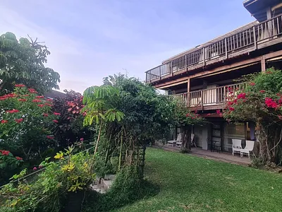 7 Bedroom House For Sale in Morgans Bay - K7yq.webp