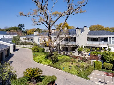 3 Bedroom Apartment For Sale in Johannesburg - img