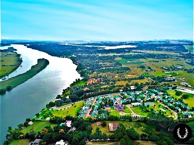 4 Bedroom House For Sale in Vanderbijlpark - 2cuA.webp