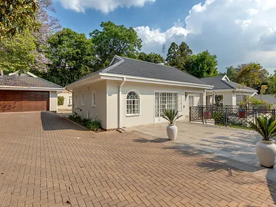 4 Bedroom House To Rent in Sandton - img