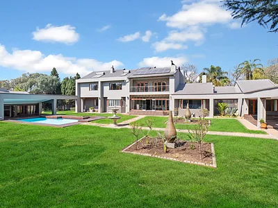 5 Bedroom House To Rent in Sandton - Eami.webp