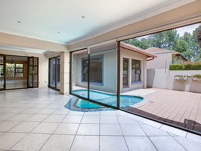 2 Bedroom Apartment To Rent in Sandton - img